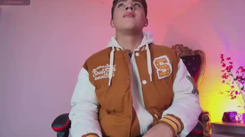 Snapshot of lucas_lovee chatting on 03/22/26, 01:14 Lucas lovee online show from 03/22/26, 01:14