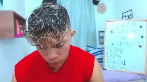 Lucas Luxx online show from 10/17/25, 02:52