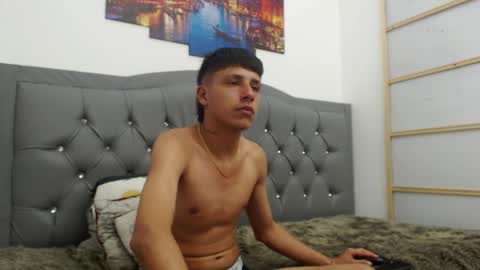  LUCAS RIVAS  online show from 11/06/25, 10:10