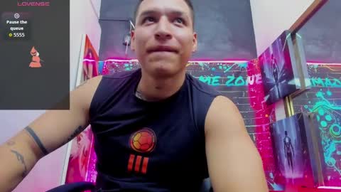 Snapshot of lucas_simonee chatting on 05/18/26, 04:07 Lucas Simone online show from 05/18/26, 04:07