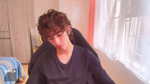lucas_xo online show from 09/24/25, 07:28