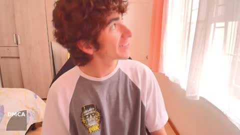 lucas_xo online show from 09/25/25, 04:32