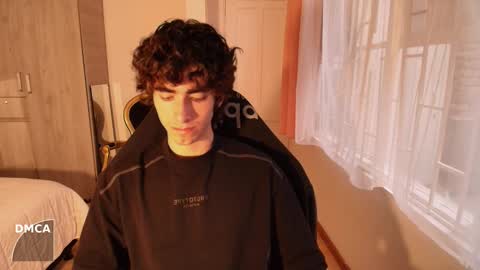 lucas_xo online show from 09/27/25, 10:26
