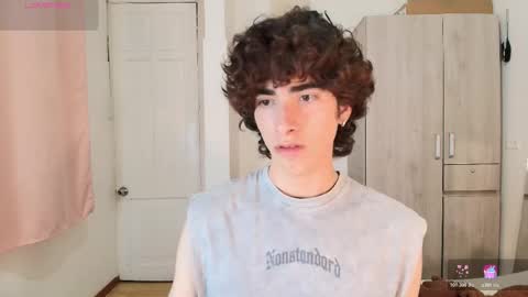 lucas_xo online show from 11/21/25, 03:38