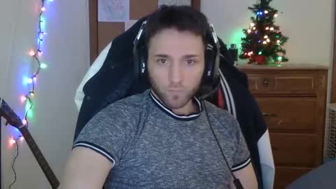 lucasbacon13 online show from 12/13/24, 01:01