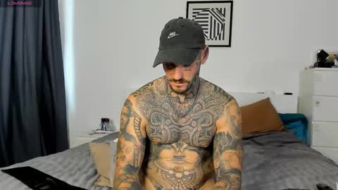lucasexclusive online show from 11/16/25, 05:24