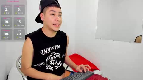 Snapshot of lucastorrez01 chatting on 02/14/26, 04:37 LUCAS TORREZ online show from 02/14/26, 04:37