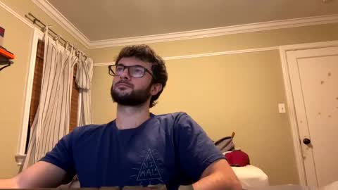 lucca_d123 online show from 02/25/25, 03:42