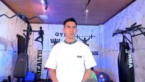 Snapshot of lucca_moreti chatting on 06/16/26, 03:42 Lucca Moreti online show from 06/16/26, 03:42