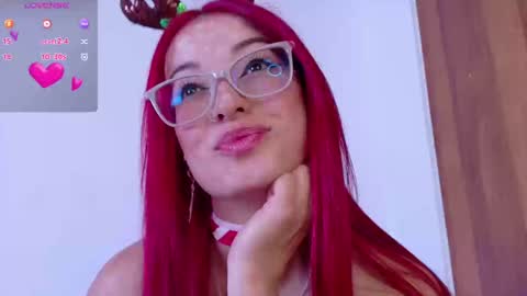 Snapshot of luccycollins_ chatting on 12/16/24, 03:22 Luccy online show from 12/16/24, 03:22
