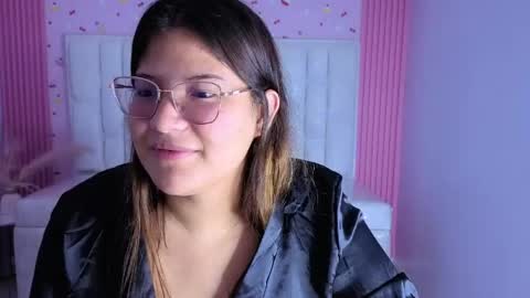Snapshot of lucero_s chatting on 04/28/26, 03:11 Lucero online show from 04/28/26, 03:11