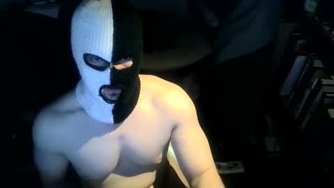 Snapshot of luchahor chatting on 10/20/25, 09:59 luchahor online show from 10/20/25, 09:59