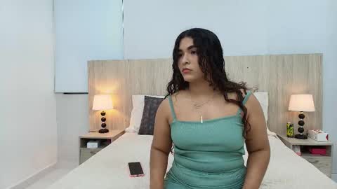 Snapshot of lucia_cardona chatting on 02/01/26, 03:49 Lucia Cardona online show from 02/01/26, 03:49