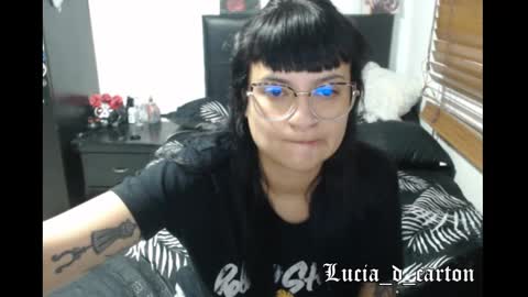 Snapshot of lucia_d_carton chatting on 01/28/25, 03:36 Lulu DCarton online show from 01/28/25, 03:36