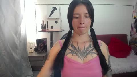 lucia_evans21 online show from 08/03/26, 07:28