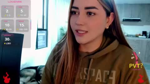 Snapshot of lucia_star_ chatting on 11/20/25, 10:31 lucia star online show from 11/20/25, 10:31