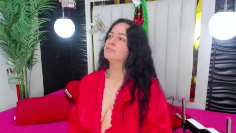Lucia Vonne online show from 01/03/25, 02:30