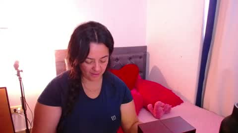 Lucia Vonne online show from 06/04/26, 08:48