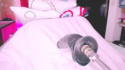 luciaaah online show from 09/29/25, 09:08