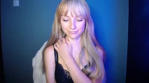 Lucy online show from 09/25/25, 07:39