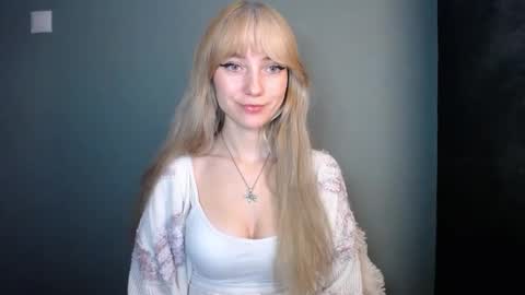 Lucy online show from 11/18/25, 07:40