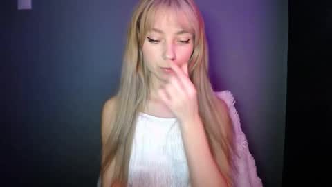 Lucy online show from 11/28/25, 01:36