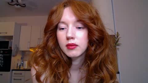 Lucia online show from 02/08/25, 04:47