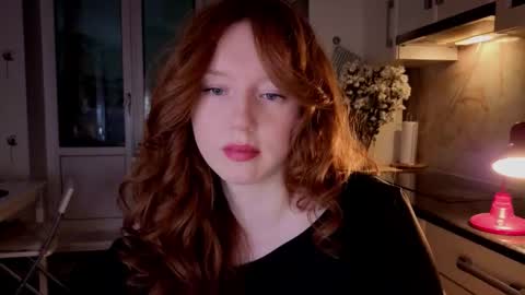 Snapshot of luciacoy chatting on 11/15/25, 05:20 Lucia online show from 11/15/25, 05:20