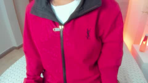 LuciaFerrero online show from 09/14/25, 03:00