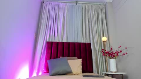 LuciaFerrero online show from 11/04/25, 02:10