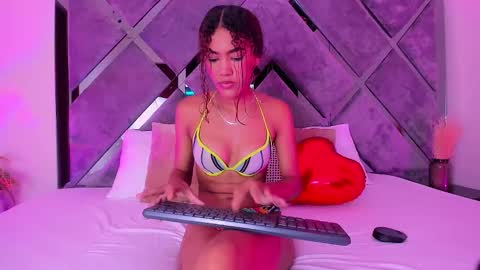 Lucia Gray online show from 02/27/26, 02:00