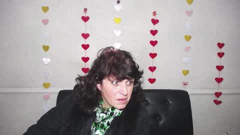 LuciaMi online show from 12/08/24, 12:40