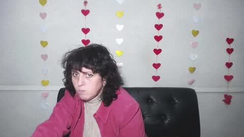 LuciaMi online show from 12/15/24, 09:42