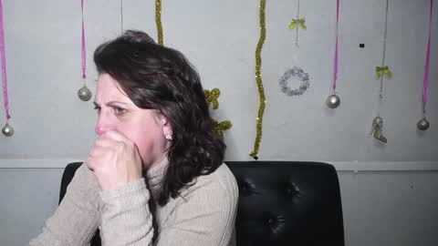LuciaMi online show from 01/16/25, 12:45