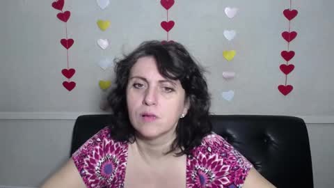 LuciaMi online show from 02/07/25, 06:03