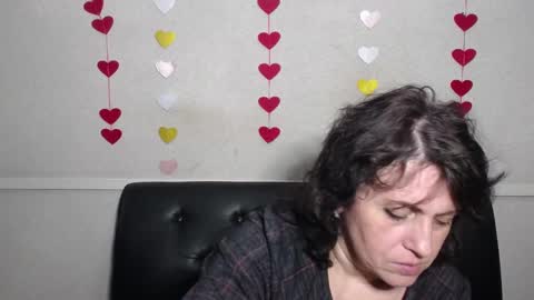 LuciaMi online show from 02/07/25, 09:05