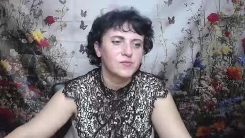 LuciaMi online show from 09/10/25, 05:07