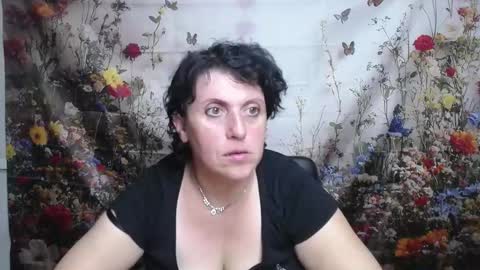 LuciaMi online show from 09/14/25, 05:01