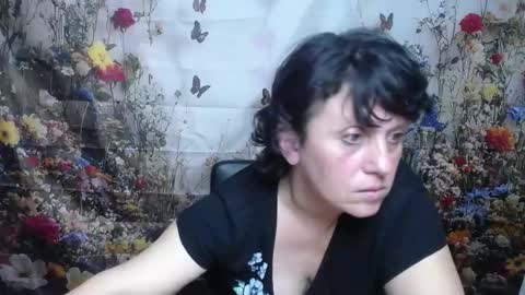 LuciaMi online show from 09/30/25, 05:18