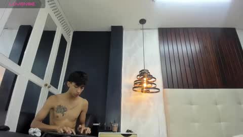 Pirulo online show from 12/16/24, 03:32