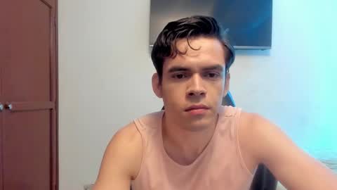 Lucian Gomez online show from 10/22/25, 02:12