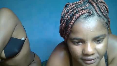 Snapshot of luciana012 chatting on 10/03/25, 04:15 luciana012 online show from 10/03/25, 04:15