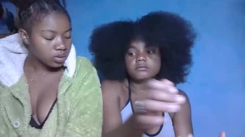 Snapshot of luciana012 chatting on 10/05/25, 05:11 luciana012 online show from 10/05/25, 05:11