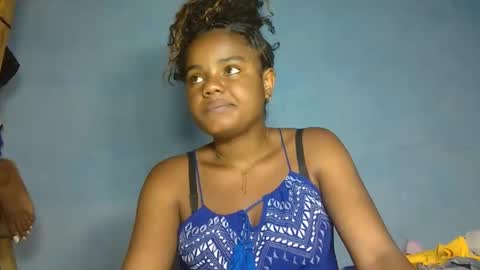 Snapshot of luciana012 chatting on 10/08/25, 12:03 luciana012 online show from 10/08/25, 12:03