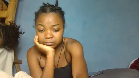 Snapshot of luciana012 chatting on 11/08/25, 06:51 luciana012 online show from 11/08/25, 06:51