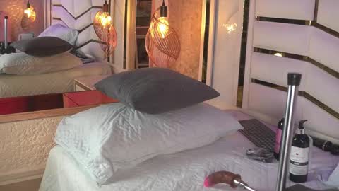 luciana_agudelo online show from 06/06/26, 07:29