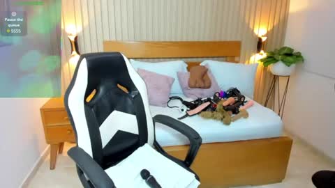 Luciana online show from 06/24/26, 12:26