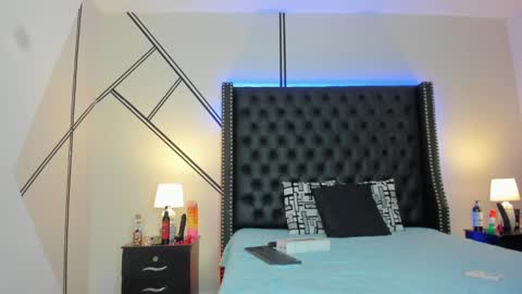 luciana_brown_ online show from 02/22/25, 04:07