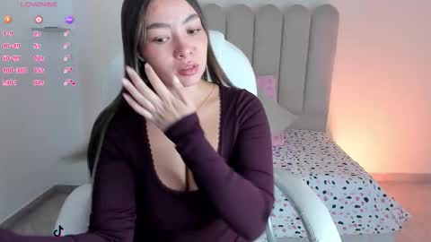 Luciana online show from 12/19/25, 04:08