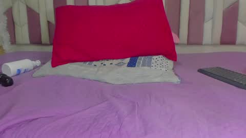 instagram luciana417  online show from 12/16/24, 06:21